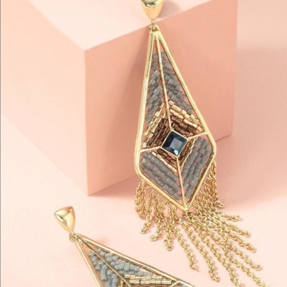 :: S&D Gold Aiyana Fringe Chandeliers Earrings - Picture 7 of 8